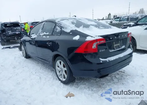 2014 Volvo S60 T5 z USA, uszkodzony, nr VIN YV1612FS0E1285564